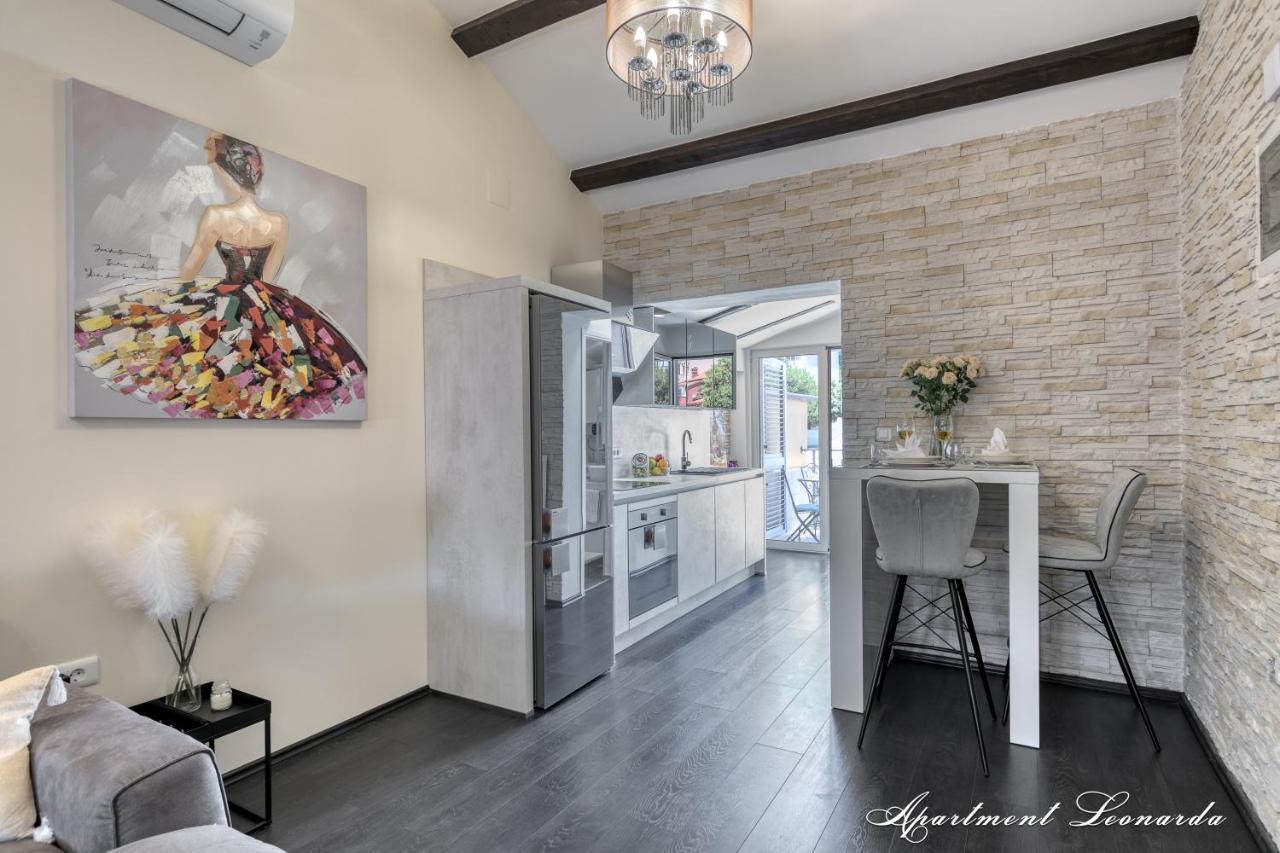 Penthouse Leonarda With Private Parking Apartment Pula Exterior photo