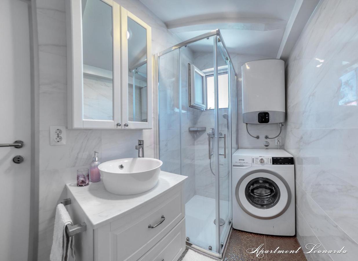 Penthouse Leonarda With Private Parking Apartment Pula Exterior photo